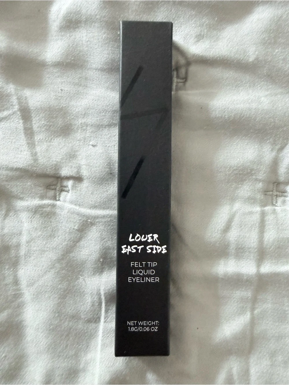 LOWER EAST SIDE Black Felt Tip Liquid Eyeliner